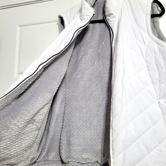 Free Country White Puffer Vest - Picture 4 of 6